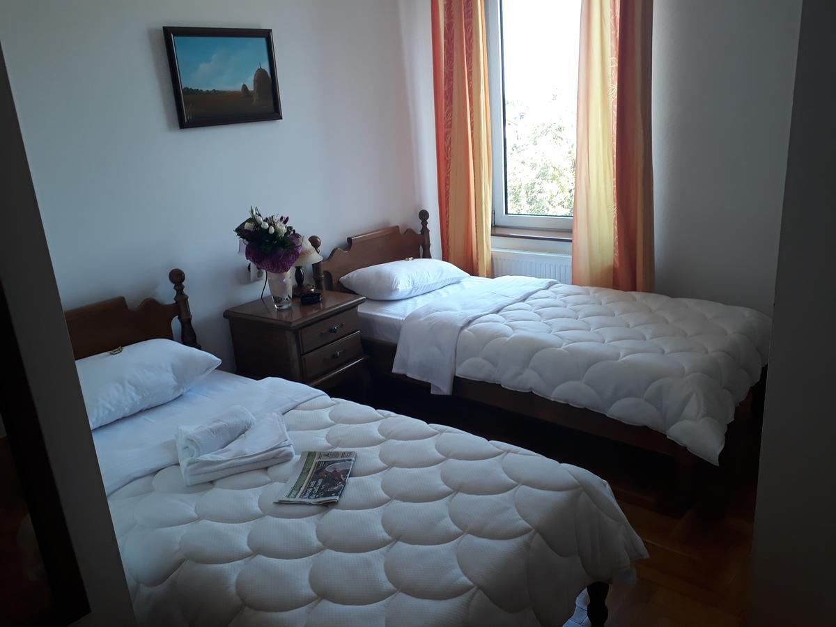 Hotel Cetojevic Banja Luka Kültér fotó